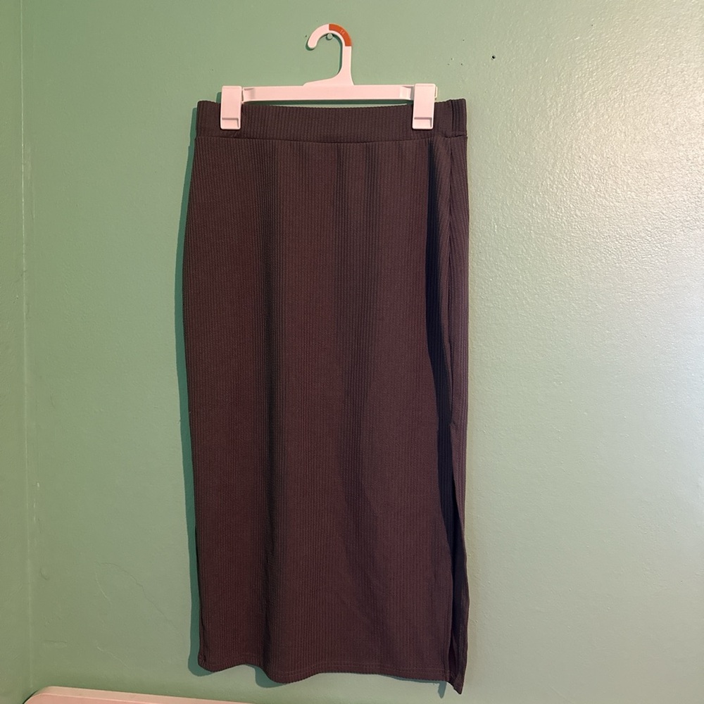 large gray skirt from shein!